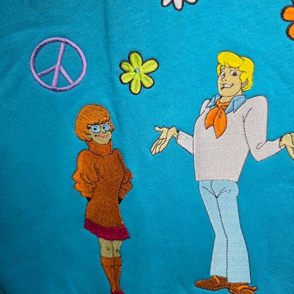 NWOT Scooby-Doo! Mystery Gang Embroidered Crewneck - BoxLunch Exclusive XL & 2XL - Picture 4 of 16